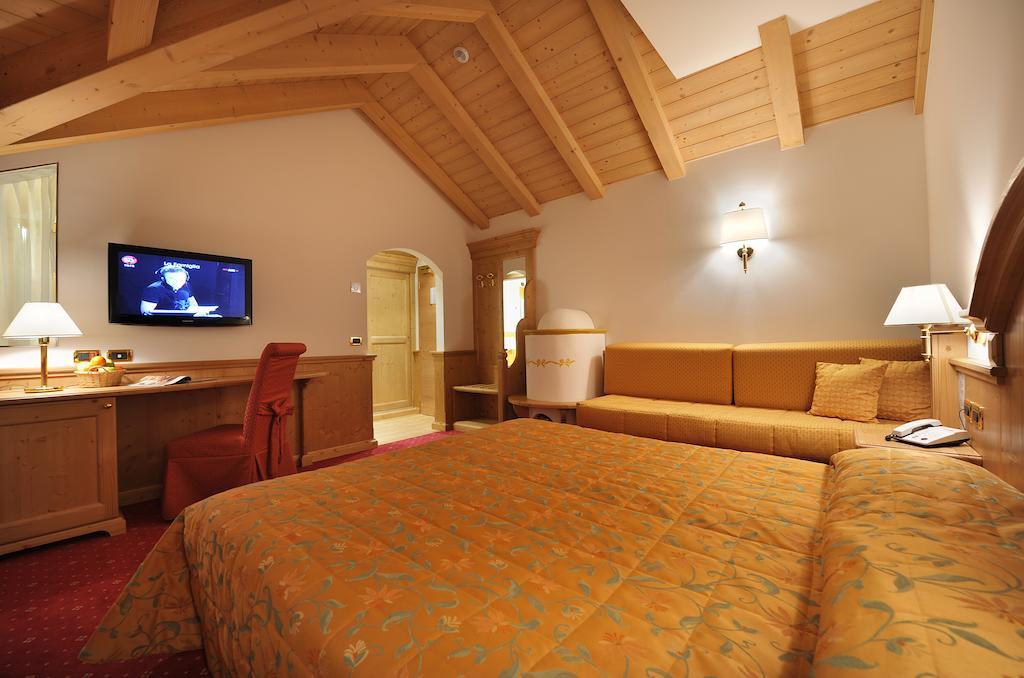 דימארו Sporthotel Rosatti חדר תמונה